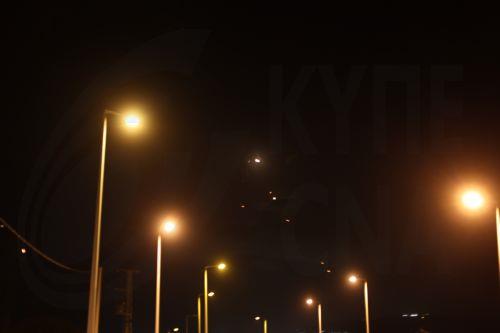 epa11636142 Projectiles fly over the Upper Galilee, northern Israel, 01 October 2024. Israel's military stated that Iran has launched missiles towards the State of Israel on 01 October, and asked citizens to 'remain vigilant' and to follow the Home Front Command's instructions directing people to protected areas and remain there 'until further instructions'...