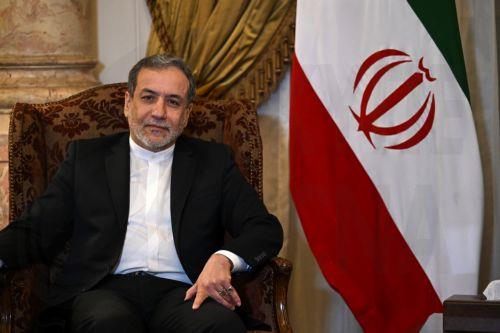 epa11663804 Minister of Foreign Affairs of Iran Abbas Araghchi meets with his Egyptian counterpart during the former's visit to Cairo, Egypt, 17 October 2024. The Iranian foreign minister is on a regional tour to Jordan, Egypt and Turkey.  EPA/MOHAMED HOSSAM