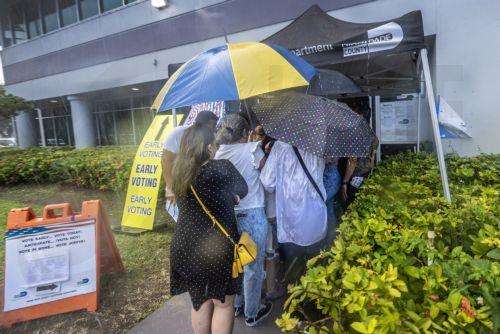 epa11699998 People wait in line to vote on Florida's last early voting day for the 2024 presidential election in Florida, at the Miami-Dade County Elections Department in Miami, Florida, USA, 03 November 2024. Voters in Florida can cast their ballots in person for the presidential election, starting on 21 October, avoiding long lines on Election Day on 05...