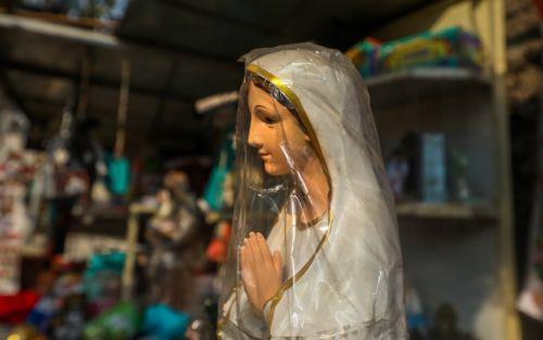 epa11790977 A Virgin Mary statue is displayed for sale at a shop in Dhaka, Bangladesh, 23 December 2024.Â   EPA/MONIRUL ALAM