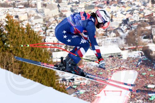 epa11851400 Jared Goldberg of USA in action during the Men's Downhill race at the FIS Alpine Skiing World Cup in Kitzbuehel, Austria, 25 January 2025.  EPA/ANNA SZILAGYI