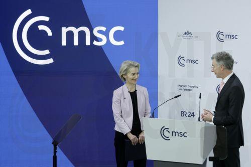 epa11895642 European Commission President Ursula von der Leyen (L) and Munich Security Conference Chairman Christoph Heusgen during the 61st Munich Security Conference (MSC), in Munich, Germany, 14 February 2025. High-level international decision-makers meet at the 61st Munich Security Conference in Munich from 14 to 16 February 2025 during their annual...