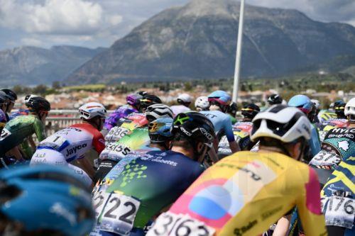 Ο Ποδηλατικός Γύρος Ελλάδας 2025 διασχίζει τη Γέφυρα Ρίου – Αντιρρίου, την Τετάρτη 2 Απριλίου 2025. Η Γέφυρα Ρίου – Αντιρρίου, υποδέχεται τον Ποδηλατικό Γύρο Ελλάδας 2025 που θα εκκινήσει σήμερα, Τετάρτη 2 Απριλίου, από το Πανεπιστήμιο Πατρών και θα τερματίσει στην Αθήνα την Κυριακή 6 Απριλίου. ΑΠΕ-ΜΠΕ/ΑΠΕ-ΜΠΕ/ΓΙΩΤΑ ΛΟΤΣΑΡΗ