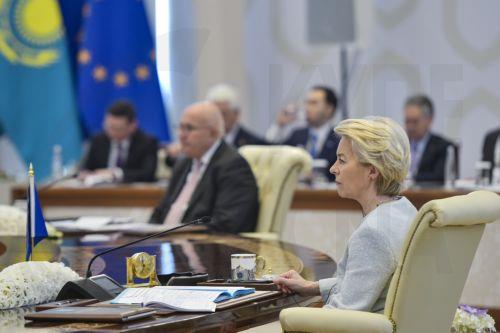epa12008961 A handout photo made available by the Kyrgyz President press service shows European Commission President Ursula von der Leyen attending the EU-Central Asia summit in Samarkand, Uzbekistan, 04 April 2025. The first EU-Central Asia Summit takes place in Samarkand on 03-04 April 2025.  EPA/KYRGYZ PRESIDENT PRESS SERVICE / HANDOUT HANDOUT EDITORIAL...