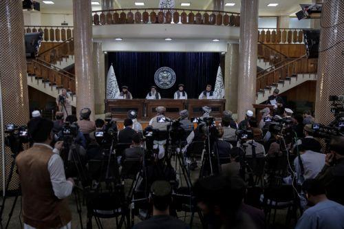 epa12064811 Noor Jalal Jalali (2-L), Taliban's Minister of Public Health sits with Mawlawi Abdullah Hamid (L), Director General of Food Safety, Mohammad Naeemullah Ayubi (2-R), Director General of the Medicines and Healthcare Products Regulatory Agency and Sharafat Zaman Amarkhel, Spokesperson for the Ministry of Public Health during a press conference in...