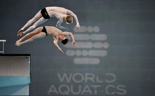 epa12069030 Luis Carlo Avila Sanchez and Jaden Shiloh Eikermann Gregorchuk of Germany compete in the Men Synchronised 10m Platform event at the World Aquatics Diving World Cup 2025 Super Final in Beijing, China, 02 May 2025.  EPA/ANDRES MARTINEZ CASARES