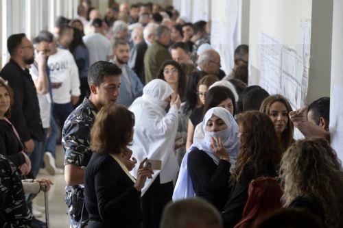 epa12072815 Lebanese voters line up to vote during the Municipality elections at a polling station in Baakline, southeast of Beirut, Lebanon, 04 May 2025. The first phase of the Lebanese municipal elections is being held on 04 May after they were postponed in 2023 due to the financial and economic crisis the country is going through, and the lack of enough...