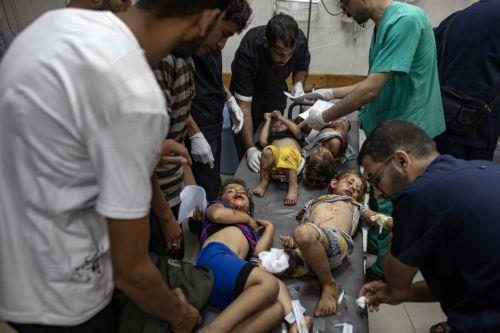 epa12161781 GRAPHIC CONTENT - Injured Palestinian children receive treatment at Nasser Hospital after Israeli aistrikes hit near the tents of displaced persons west of Khan Yunis, southern Gaza Strip, late 06 June 2025 (issued 07 June 2025). More than 54,600 Palestinians have been killed in the Gaza Strip, according to the Palestinian Ministry of Health,...