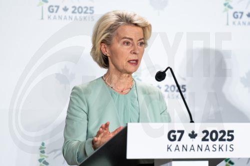 epa12178172 President of the European Commission Ursula von der Leyen speaks during a press conference during the G7 Leaders' Summit in Kananaskis, Alberta, Canada, 15 June 2025. World leaders are expected to gather in Kananaskis, Alberta from June 15 to 17 for the G7 Summit.  EPA/SPENCER COLBY