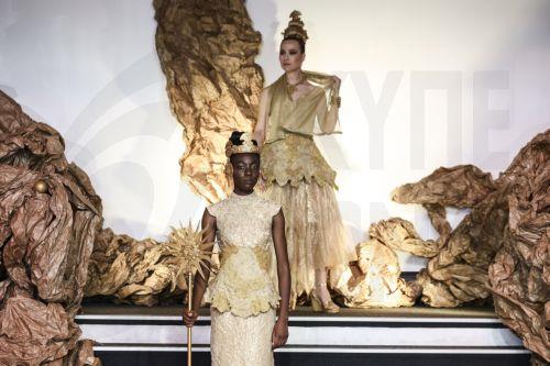 epa12226289 A model presents a creation from the Haute Couture Autumn/Winter 2025/2026 collection by Franck Sorbier during the Paris Fashion Week, in Paris, France, 09 July 2025. The presentation of the women's collections runs from 07 to 11 July 2025.  EPA/TERESA SUAREZ