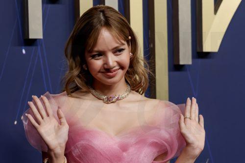 epa12379279 Thai singer Lisa arrives for the 77th annual Emmy Awards ceremony held at the Peacock Theater in Los Angeles, California, USA, 14 September 2025. The Emmys celebrate excellence in national primetime television programming.  EPA/JILL CONNELLY