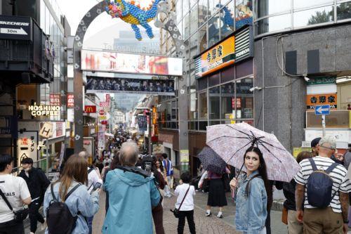 epa12454997 People crowd Takeshita Street, a popular pedestrian shopping street in the Harajuku district of Tokyo, Japan, 15 October 2025. According to data released by the Japan National Tourism Organization (JNTO) on 15 October 2025, the number of foreign visitors to Japan in September 2025 was 3,266,800, as the cumulative total for the year through...