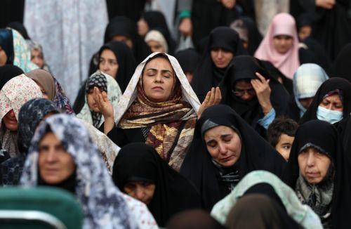 epa12526093 Iranian women pray during the rainfall prayer at the Saleh Shrine in northern Tehran, Iran, 14 November 2025. Iranians held a prayer for the rainfall in many cities across the country as Iran is facing water shortage crisis.  EPA/ABEDIN TAHERKENAREH