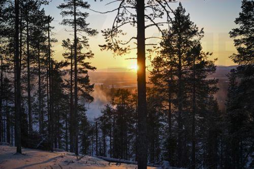 epa12526181 A view of the sunset a day ahead of the FIS Ski World Cup in Levi, Finland, 14 November 2025. The slalom race takes place on 15 and 16 November 2025.  EPA/KIMMO BRANDT