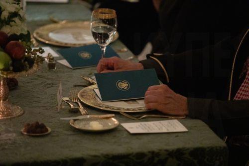 epa12534823 A guest is seated at a dinner hosted by US President Donald Trump and First Lady Melania Trump for Crown Prince and Prime Minister of the Kingdom of Saudi Arabia, Mohammed bin Salman at the White House in Washington, DC, USA, 18 November 2025.  EPA/ANNA ROSE LAYDEN  / POOL