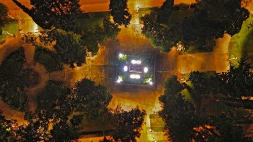 Νυχτερινή άποψη της πόλης του Ναυπλίου, Τρίτη 25 Νοεμβρίου 2025.  ΑΠΕ-ΜΠΕ/ΑΠΕ-ΜΠΕ/ΜΠΟΥΓΙΩΤΗΣ ΕΥΑΓΓΕΛΟΣ