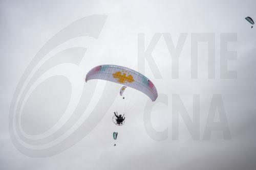epa12578982 Syrian army paratroopers take part in a parade marking the first anniversary of the ousting of the Bashar Al-Assad regime in Damascus, Syria, 08 December 2025. Syria marks the first anniversary of the overthrow of the Assad regime on 08 December when the dictatorship of Bashar al-Assad collapsed during a major offensive by opposition forces. ...