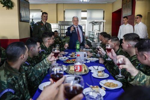 (Ξένη Δημοσίευση) Ο Πρόεδρος της Δημοκρατίας Κωνσταντίνος Τασούλας παρέστη στον εορτασμό της 157ης επετείου από την ίδρυση της Προεδρικής Φρουράς, Παρασκευή 12 Δεκεμβρίου 2025. ΑΠΕ-ΜΠΕ/ΠΡΟΕΔΡΙΑ ΤΗΣ ΔΗΜΟΚΡΑΤΙΑΣ/ΘΟΔΩΡΗΣ ΜΑΝΩΛΟΠΟΥΛΟΣ