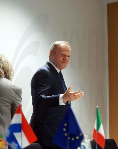 epa12600175 Polish Prime Minister Donald Tusk attends a migration breakfast prior the EU Council Summit in Brussels, Belgium, 18 December 2025. EU leaders are meeting to discuss the latest developments in Ukraine, the EU's next multiannual financial framework, the EU enlargement process, and the geoeconomic situation in the European Union.  EPA/OLIVIER...