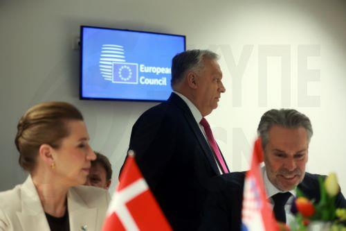epa12600181 Hungarian Prime Minister viktor orban (C) attends a migration breakfast prior the EU Council Summit in Brussels, Belgium, 18 December 2025. EU leaders are meeting to discuss the latest developments in Ukraine, the EU's next multiannual financial framework, the EU enlargement process, and the geoeconomic situation in the European Union. ...