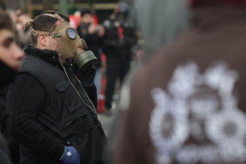 epa12600710 Protesters attend a farmers' protest in Brussels, Belgium, 18 December 2025. Thousands of farmers from across Europe protested in Brussels, bringing tractors near EU institutions to denounce EU agricultural and trade policies, particularly the EU-Mercosur deal, CAP reforms, and rising regulatory and financial pressures, during an EU leaders'...