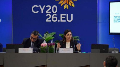 Eνημέρωση έκαναν οι Υπουργοί και Υφυπουργοί σε δημοσιογράφους από τις Βρυξέλλες, οι οποίοι επισκέπτονται την Κύπρο, στο πλαίσιο της Κυπριακής Προεδρίας του Συμβουλίου της ΕΕ.