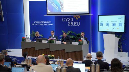 Eνημέρωση έκαναν οι Υπουργοί και Υφυπουργοί σε δημοσιογράφους από τις Βρυξέλλες, οι οποίοι επισκέπτονται την Κύπρο, στο πλαίσιο της Κυπριακής Προεδρίας του Συμβουλίου της ΕΕ.