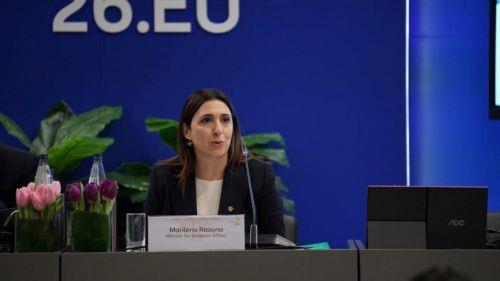 Eνημέρωση έκαναν οι Υπουργοί και Υφυπουργοί σε δημοσιογράφους από τις Βρυξέλλες, οι οποίοι επισκέπτονται την Κύπρο, στο πλαίσιο της Κυπριακής Προεδρίας του Συμβουλίου της ΕΕ.