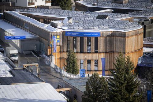 epa12653764 The convention center prior the 56th annual meeting of the World Economic Forum (WEF) in Davos, Switzerland, 16 January 2026. The meeting, under the theme 'A Spirit of Dialogue,' brings together entrepreneurs, scientists, corporate and political leaders in Davos and takes place from 19 to 23 January.  EPA/ANDREAS BECKER