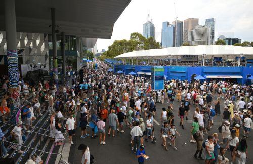 epa12660365 A general view of crowds on day 2 of the 2026 Australian Open tennis tournament at Melbourne Park in Melbourne, Australia, 19 January 2026.  EPA/LUKAS COCH AUSTRALIA AND NEW ZEALAND OUT