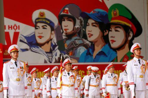 epa12660379 Members of the honor guard stand at the National Convention Center, the venue for the 14th National Congress of the Communist Party of Vietnam, in Hanoi, Vietnam, 19 January 2026. The preparatory session of the 14th National Party Congress is held on 19 January 2025, while the Congress will take place from 19-25 January 2026.  EPA/LUONG THAI LINH