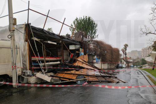 epa12663983 A view shows areas affected by bad weather in the seaside village of San Giovanni Li Cuti in Catania, Sicily, Italy, 20 January 2026.  EPA/ORIETTA SCARDINO