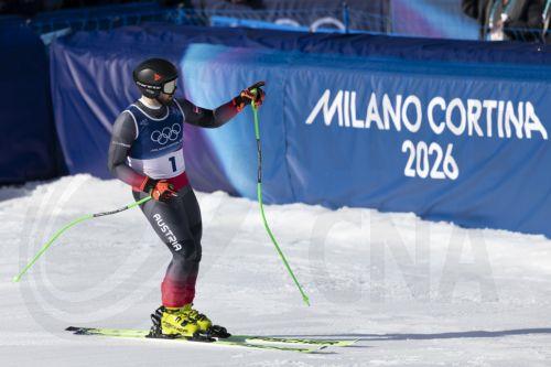epa12711808 Austria's Daniel Hemetsberger reacts in the finish area during the men's Alpine Skiing Downhill race at the 2026 Olympic Winter Games at the Stelvio Ski Center in Bormio, Italy, 07 February 2026.  EPA/MICHAEL BUHOLZER