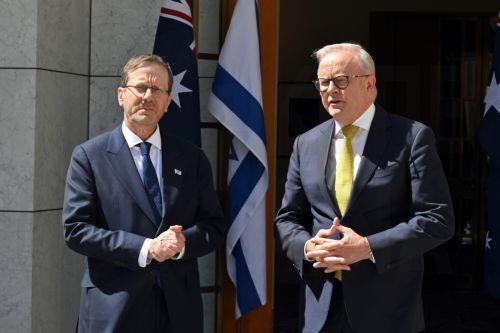 epa12725832 Israel’s President Isaac Herzog (L) meets with Australia’s Prime Minister Anthony Albanese (R) at Parliament House in Canberra, Australia, 11 February 2026.  EPA/MICK TSIKAS AUSTRALIA AND NEW ZEALAND OUT