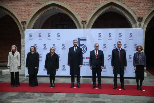 epa12760807 Polish Deputy Prime Minister and Minister of National Defence Wladyslaw Kosiniak-Kamysz (C), German Defence Minister of Germany Boris Pistorius (3R), French Minister of the Armed Forces and Veterans Catherine Vautrin (3L), EU High Representative for Foreign Affairs and Security Policy Kaja Kallas (L), NATO Deputy Secretary General Radmila...