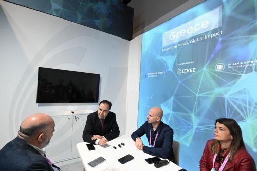 Ο υπουργός Ψηφιακής Διακυβέρνησης Δημήτρης Παπαστεργίου (Κ) επισκέπτεται το ελληνικό περίπτερο στην παγκόσμια έκθεση τεχνολογίας WMC 2026 στη Βαρκελώνη, Δευτέρα 2 Μαρτίου 2026. Στα τέλη κάθε Φεβρουαρίου-αρχές Μαρτίου, εδώ και δύο δεκαετίες, η Βαρκελώνη μετατρέπεται για λίγες ημέρες στο επίκεντρο της παγκόσμιας τεχνολογικής σκηνής. Στους εκθεσιακούς χώρους...