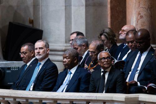 epa12805962 (L-R) Carlos Manuel Vila Nova, President of Sao Tome e Principe; Felipe VI, King of Spain; Joao Lourenco, President of Angola; Antonio Ramos Horta, President of East Timor; Jose Maria Neves, President of Cape Verde; and Daniel Chapo, President of Mozambique, during the swearing-in ceremony of elected Portuguese President Antonio Jose Seguro at...