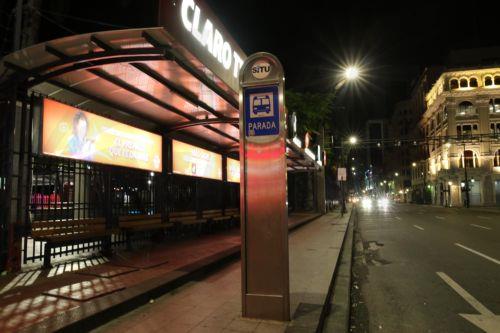 epa12824586 An empty street after the imposition of curfew in Guayaquil, Ecuador, 15 March 2026. The nighttime curfew decreed by Ecuadorian President Daniel Noboa in four provinces began with the deployment of more than 75,000 soldiers and police officers to intensify the 'war' declared by the president against criminal gangs.  EPA/Jonathan Miranda Vanegas