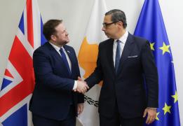Kombos discusses Cyprus, regional issues