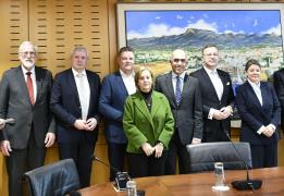 Με μέλη τοπικού κοινοβουλίου Σαξονίας συ