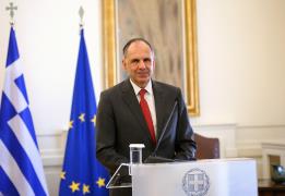 Δεν δεχόμαστε υποδείξεις για τις συνεργα