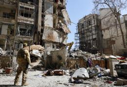 Professor J. Sachs links regional peace 