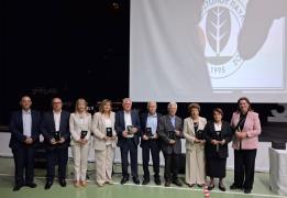 Οικοδομούμε ένα ανοιχτό και δίκαιο σχολε