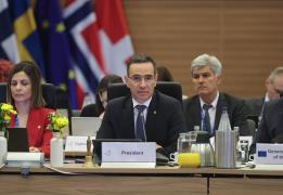 Promoting AI, protecting minors online &