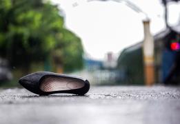 Πέντε νεκροί από πυροβολισμούς σε πόλη τ