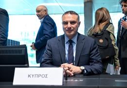 Minister calls for Cyprus