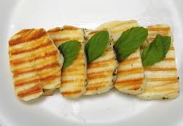 Agriculture Minister calls for halloumi 