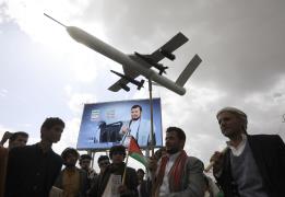 Οι Χούθι λένε ότι θα συνεχίσουν να βυθίζ