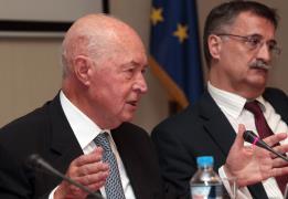 Με λοίμωξη του αναπνευστικού νοσηλεύεται