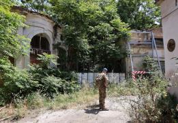 Εnvironmental challenges impact the enti